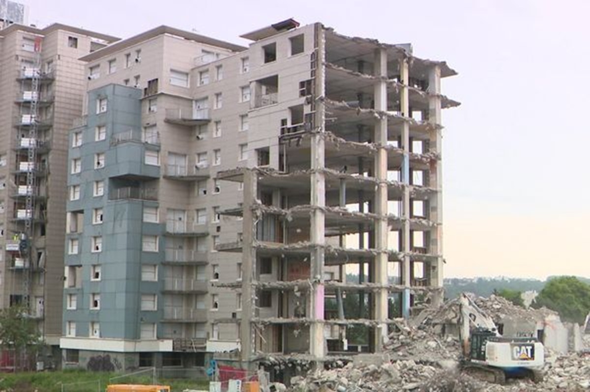 Au Havre, la démolition des immeubles du quartier surnommé "Chicago". © Vidéo YouTube France 3 Normandie